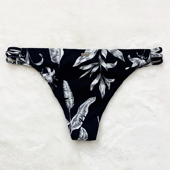 NWT Roxy Black & White Palm Print Bikini Bottoms - Picture 8 of 8